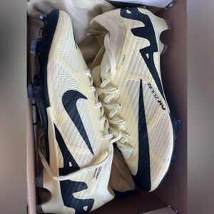 Nike Soccer Womens 7.5/Men’s 6 Mercurial Air Zoom Vapor 15 Elite